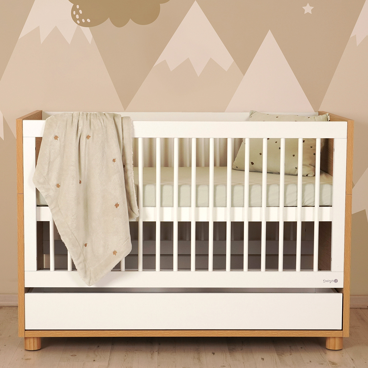 מיטת תינוק דייניז קורי לבן/עץ – Dainy’s Corry™ Baby Bed White/Wood 130×70 cm – תמונה 13